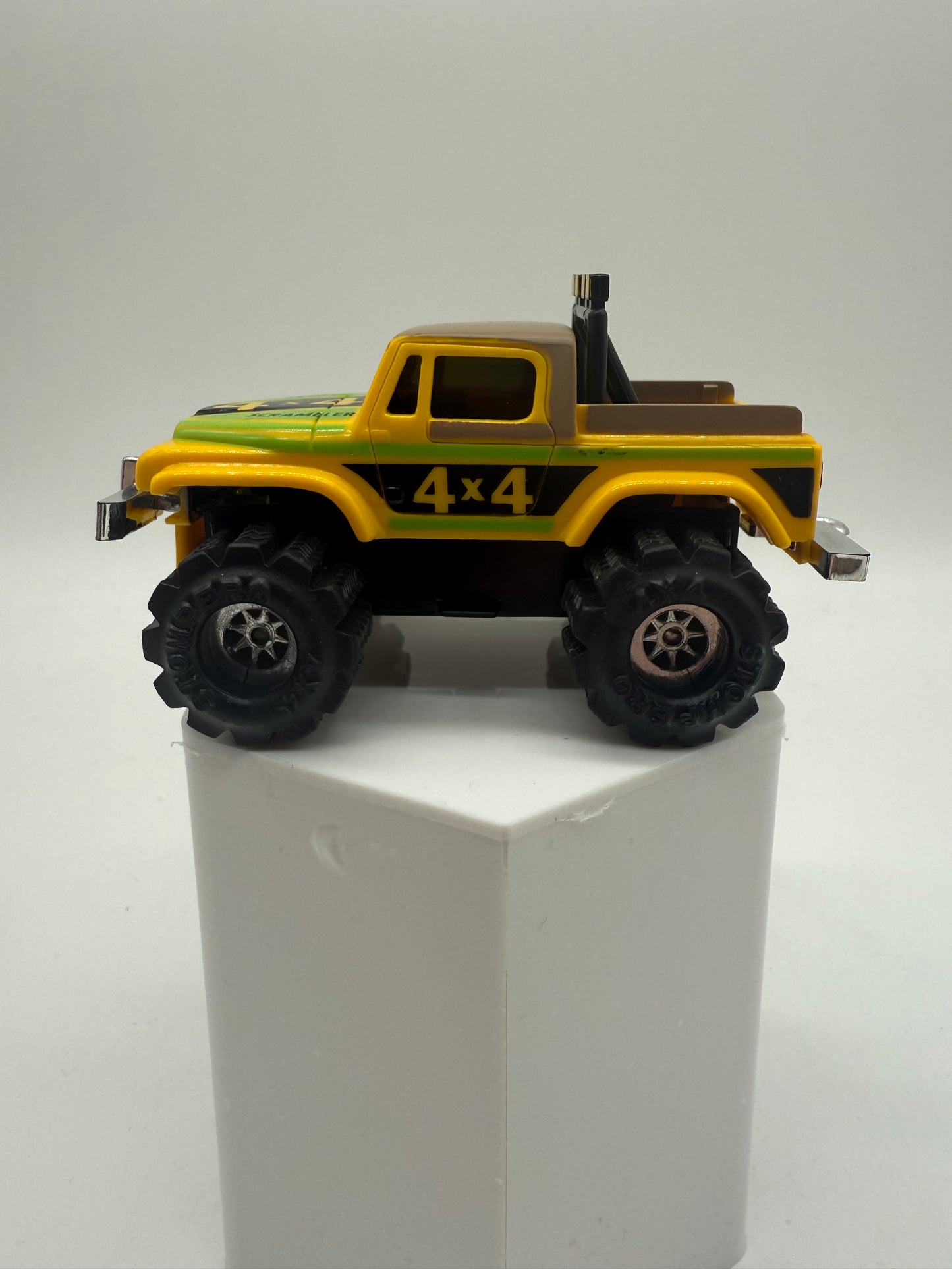 Schaper 1982 Stomper 4x4 Jeep Scrambler