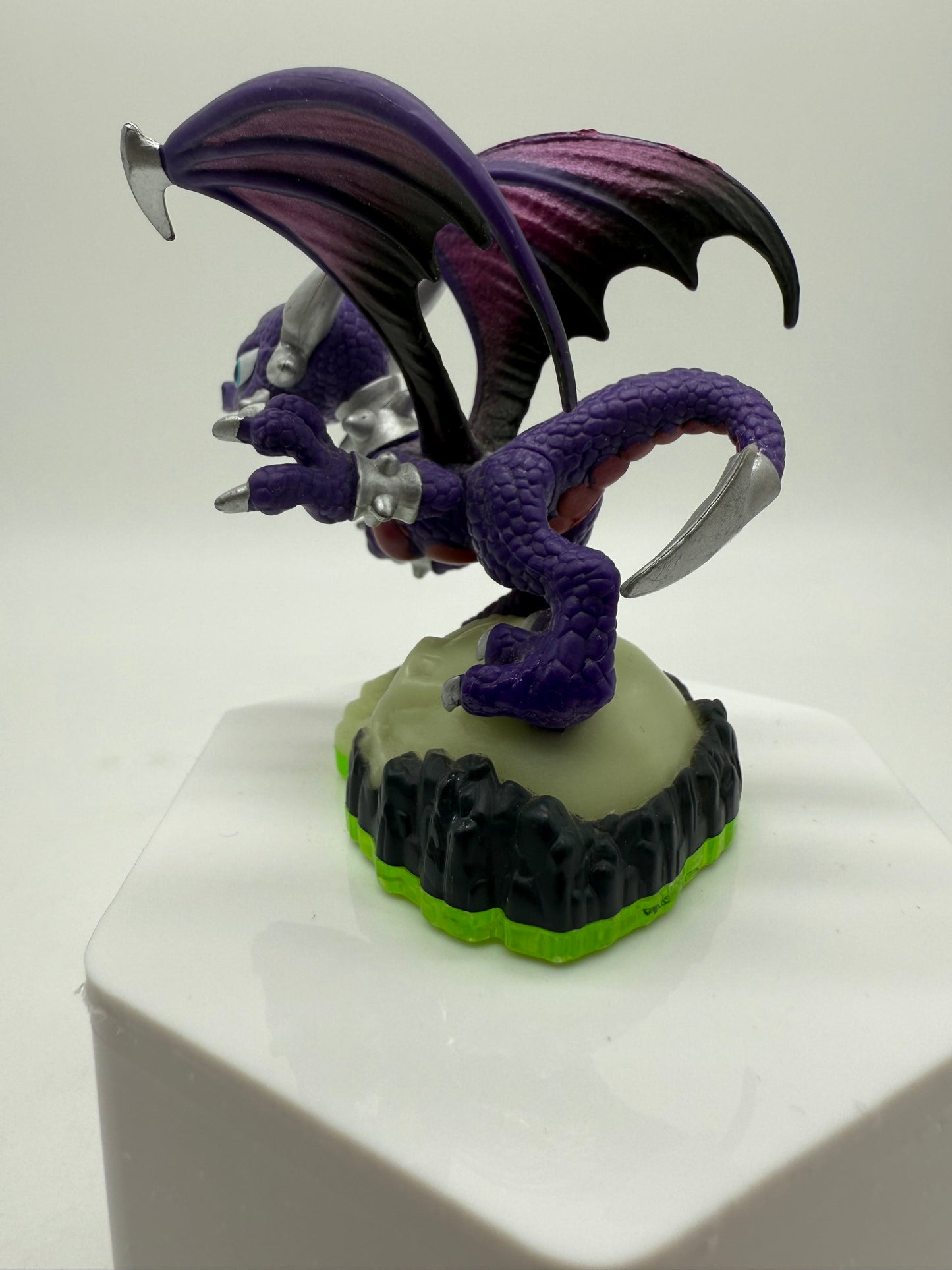 Activision 2011 Skylanders: Spyro's Adventure Cynder