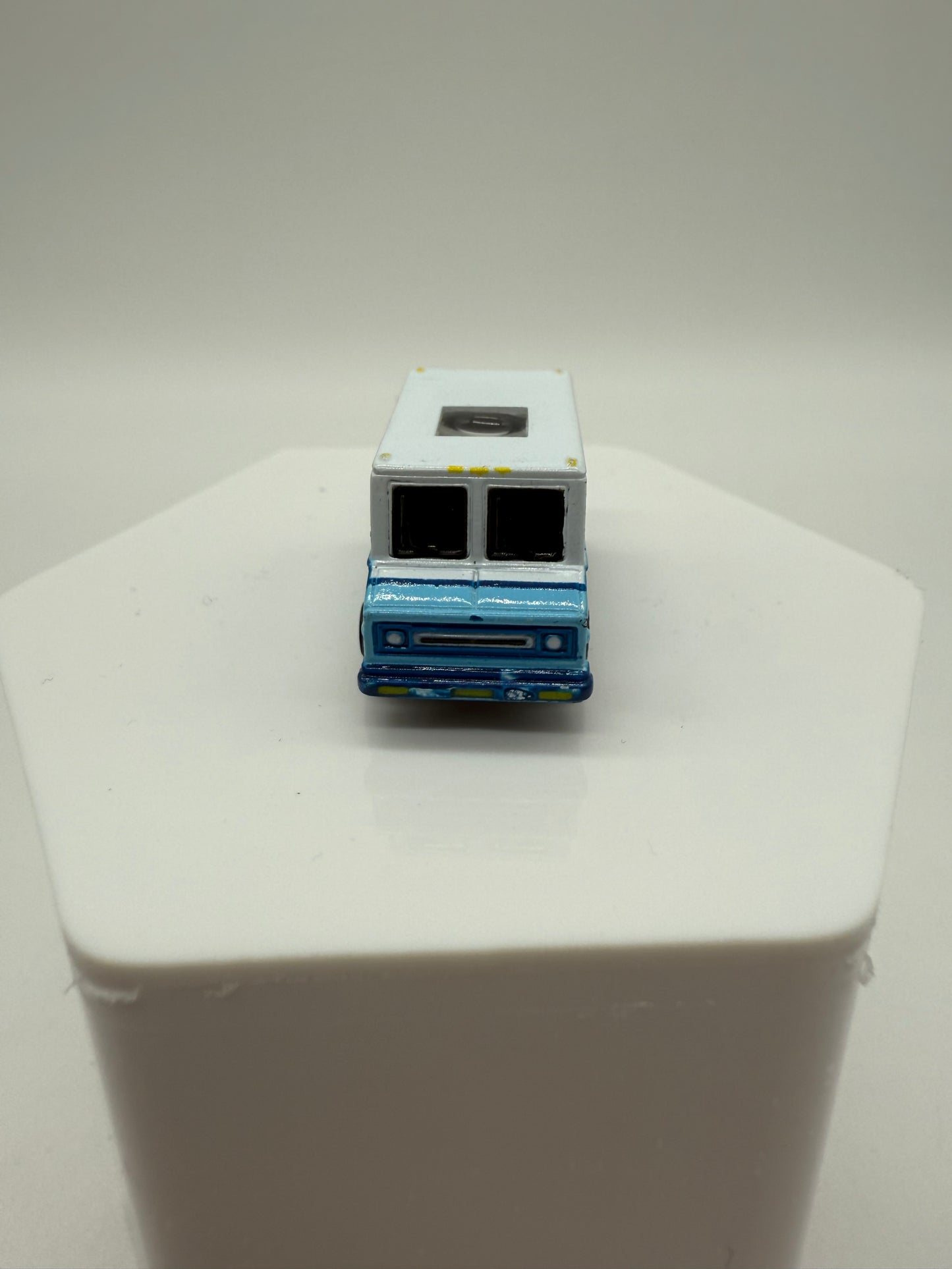 Galoob 1990 Micro Machines Private Eyes Dog Catcher