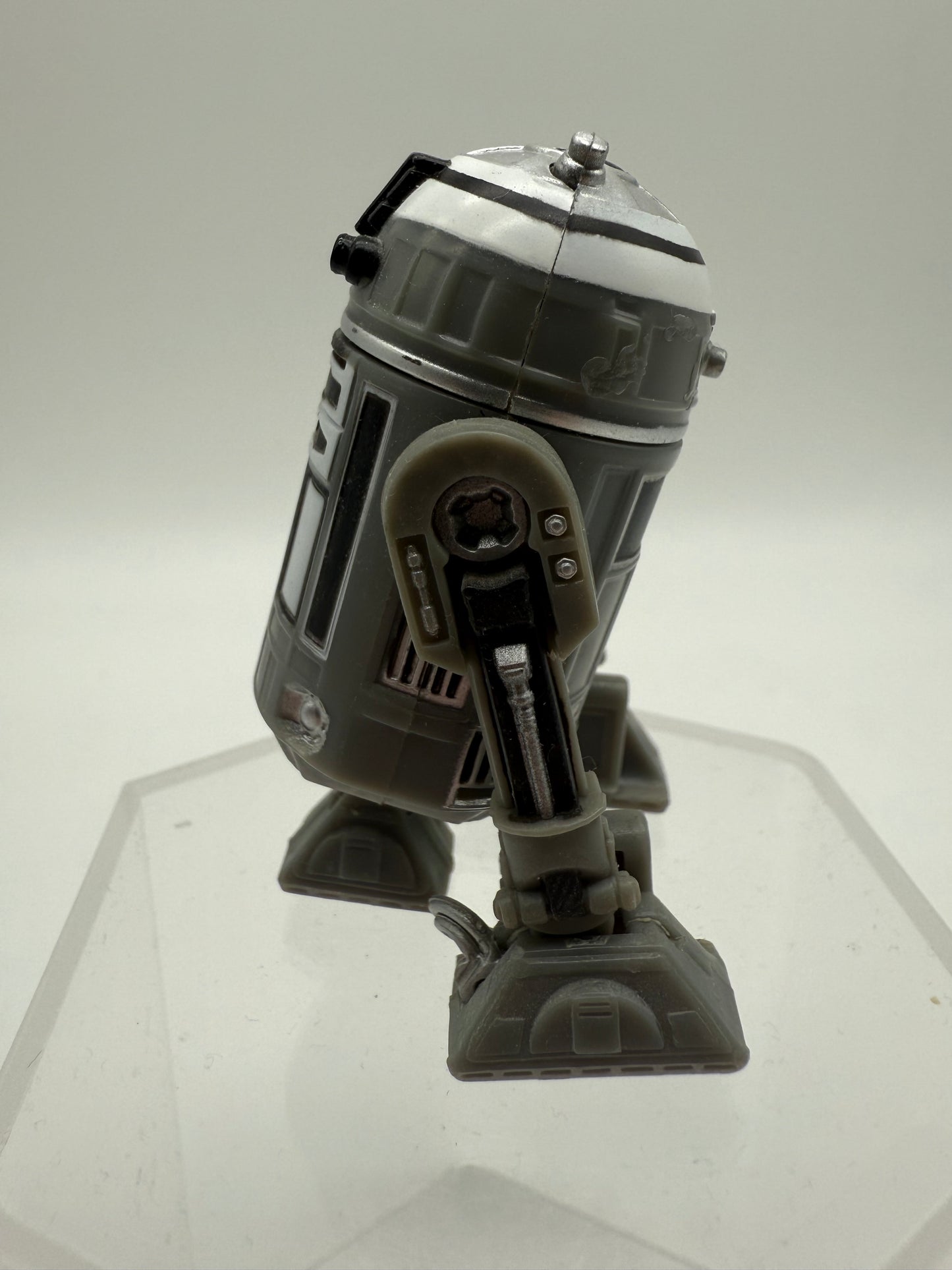 Star Wars Astromech Droid Droid Factory R2-Q2 2005 Hasbro