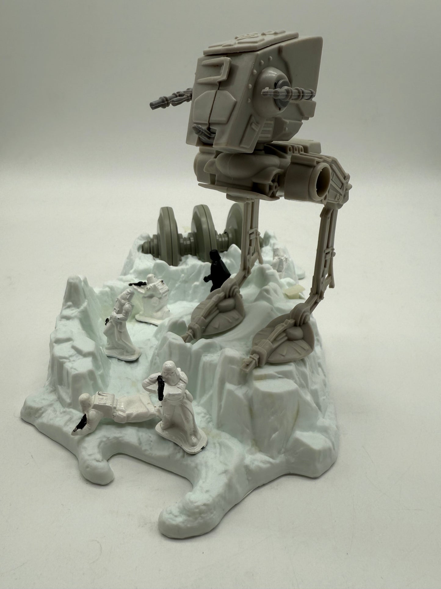 Star Wars Micro Hoth Generator Attack Action Play set 1982 Kenner