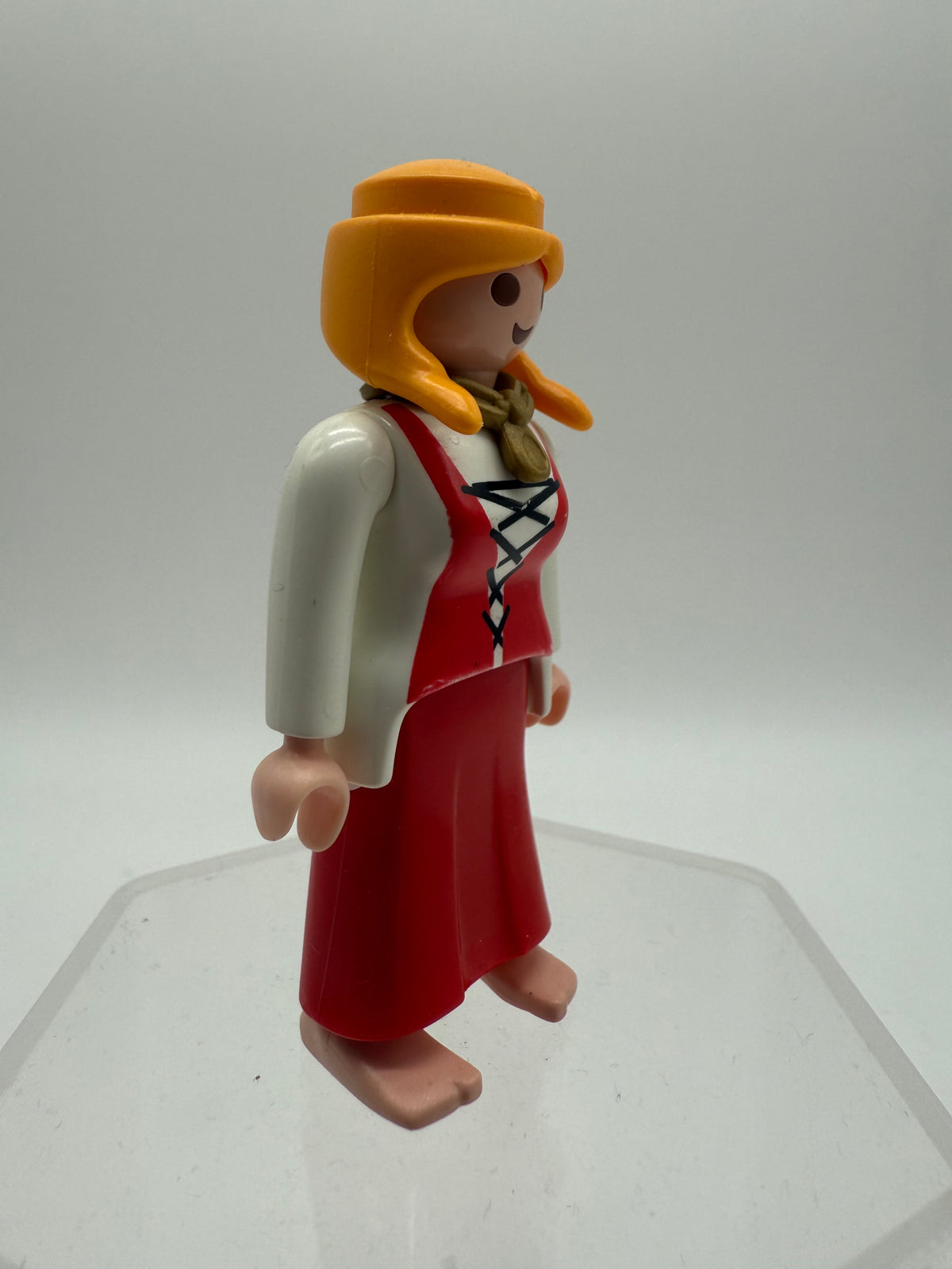 Vintage Geobra 1993 Playmobil Medieval Castle Noblewoman, photo 2 of 5
