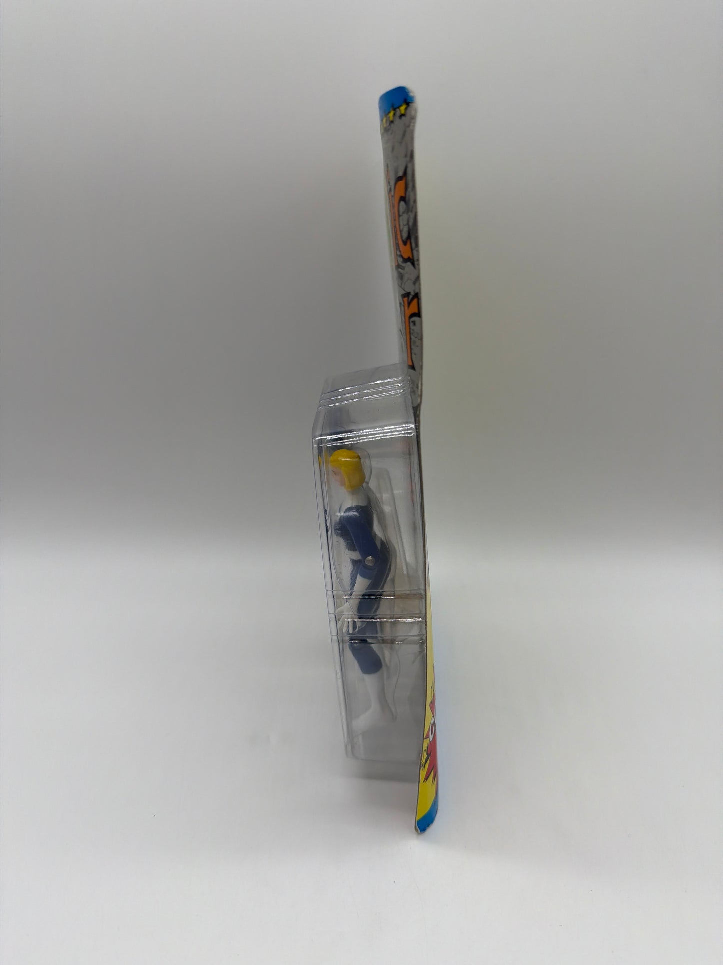 Toy Biz 1994 Marvel Super Heroes Fantastic Four Invisible Woman