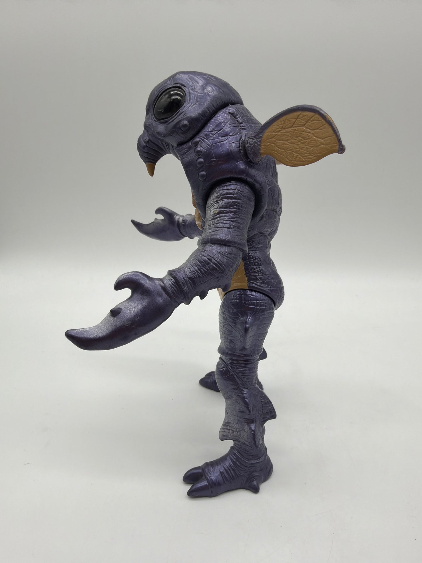 Bandai 1993 Mighty Morphin Power Rangers Space Aliens Guitardo