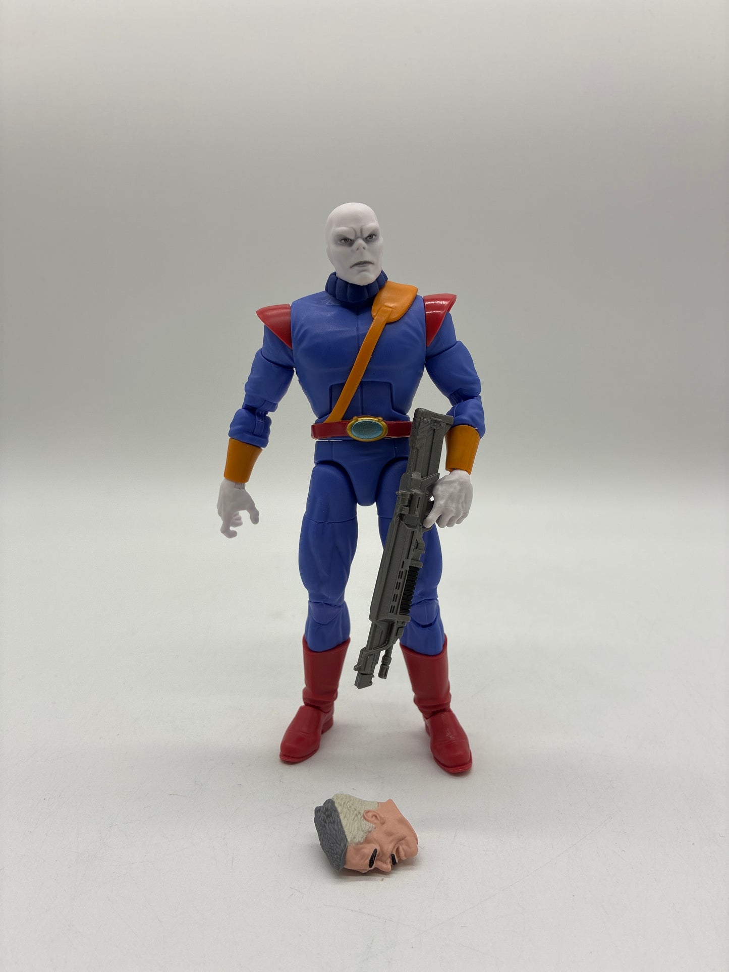 Hasbro 2024 Marvel Legends Spider-man Retro Card Marvel’s Chameleon Action Figure