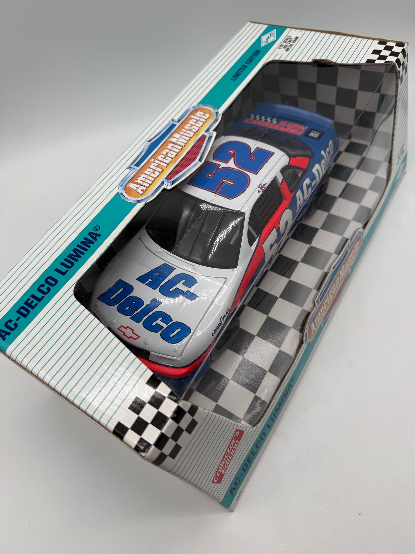 American Muscle AC-Delco Lumina 1995 The ERTL Company