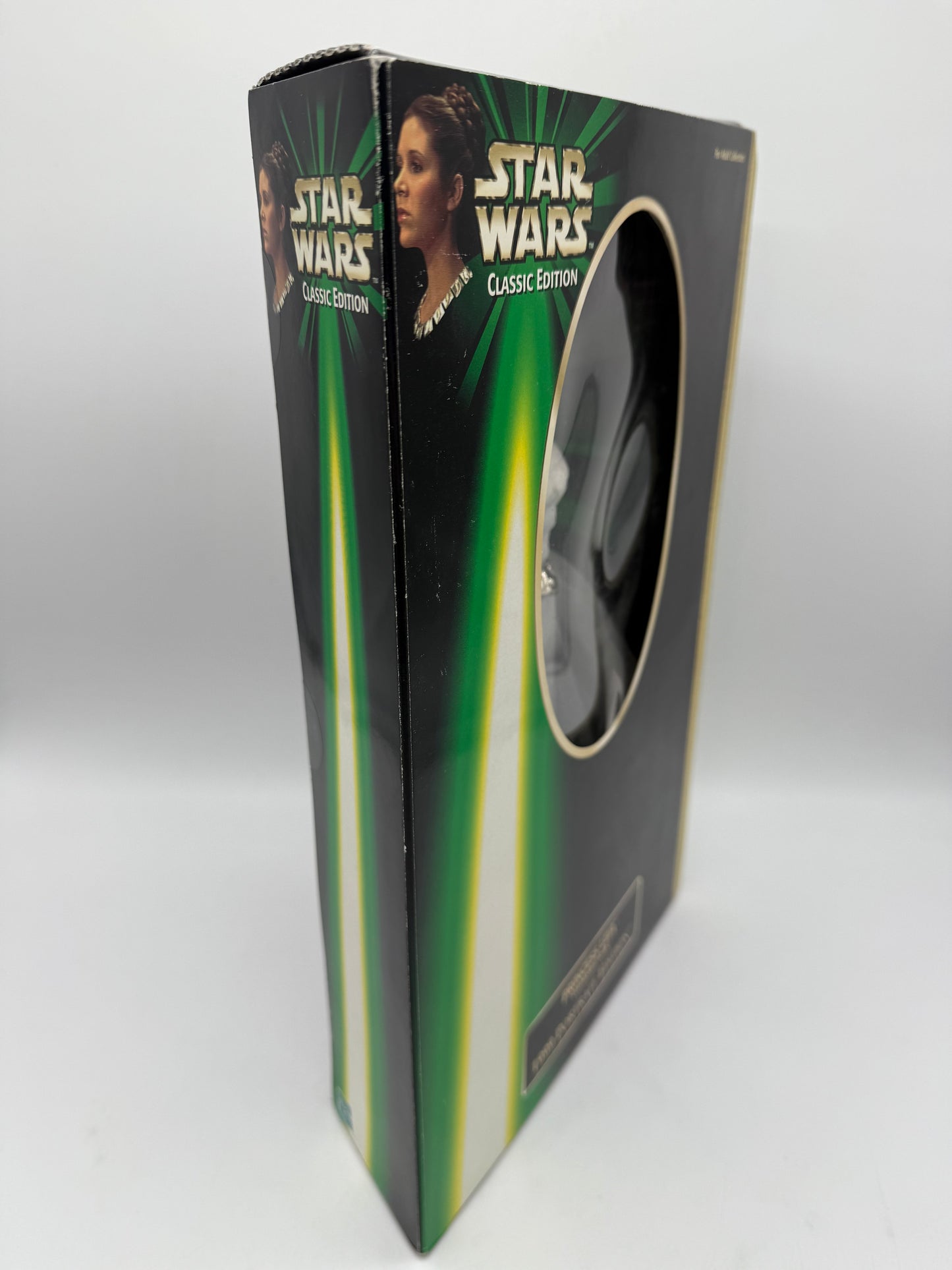 Hasbro 1998 Star Wars Classic Edition Princess Leia Ceremonial Gown 1999 Portrait Edition