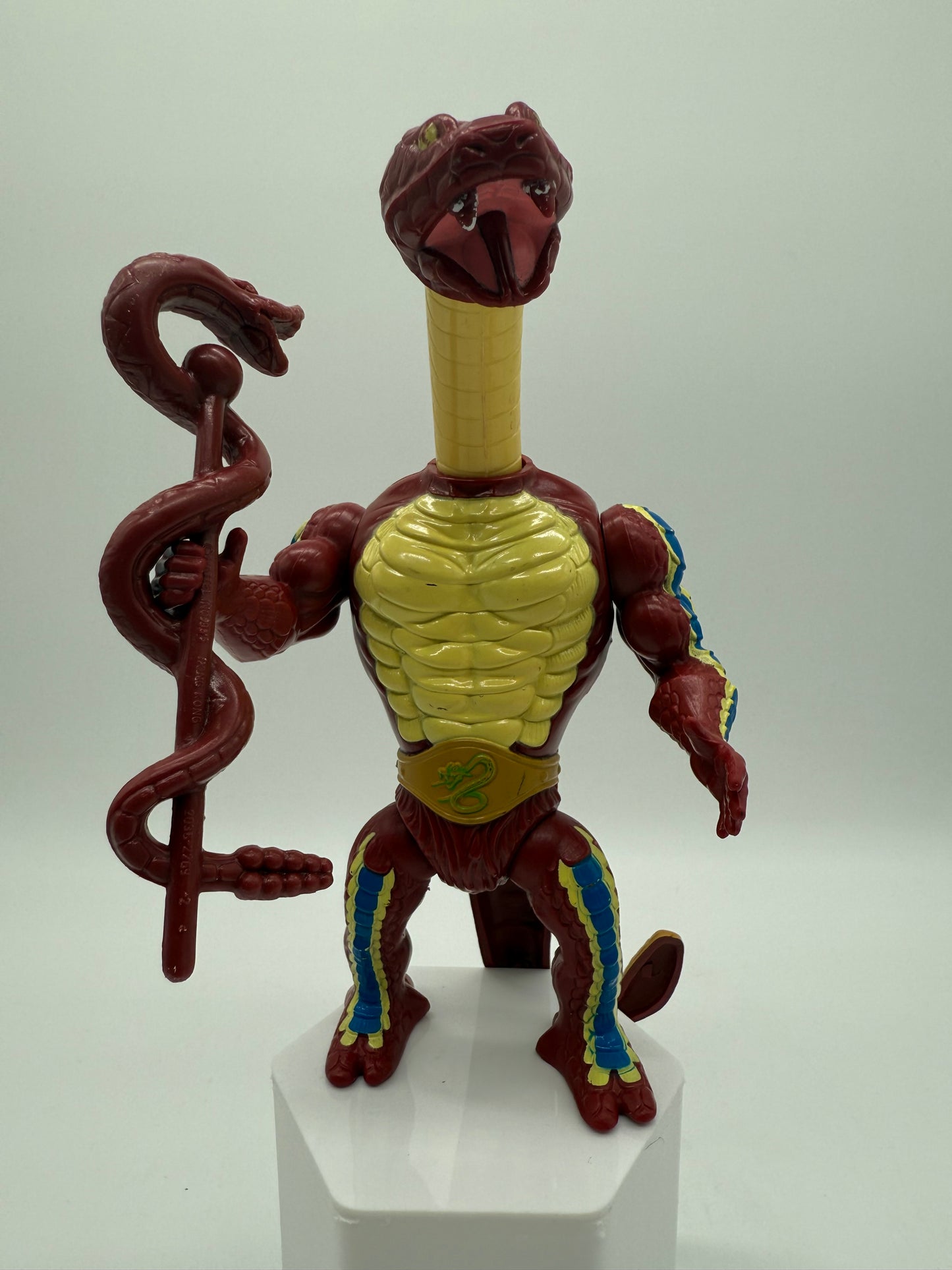 Mattel 1985 Vintage Masters of the Universe Rattlor (Yellow Neck)