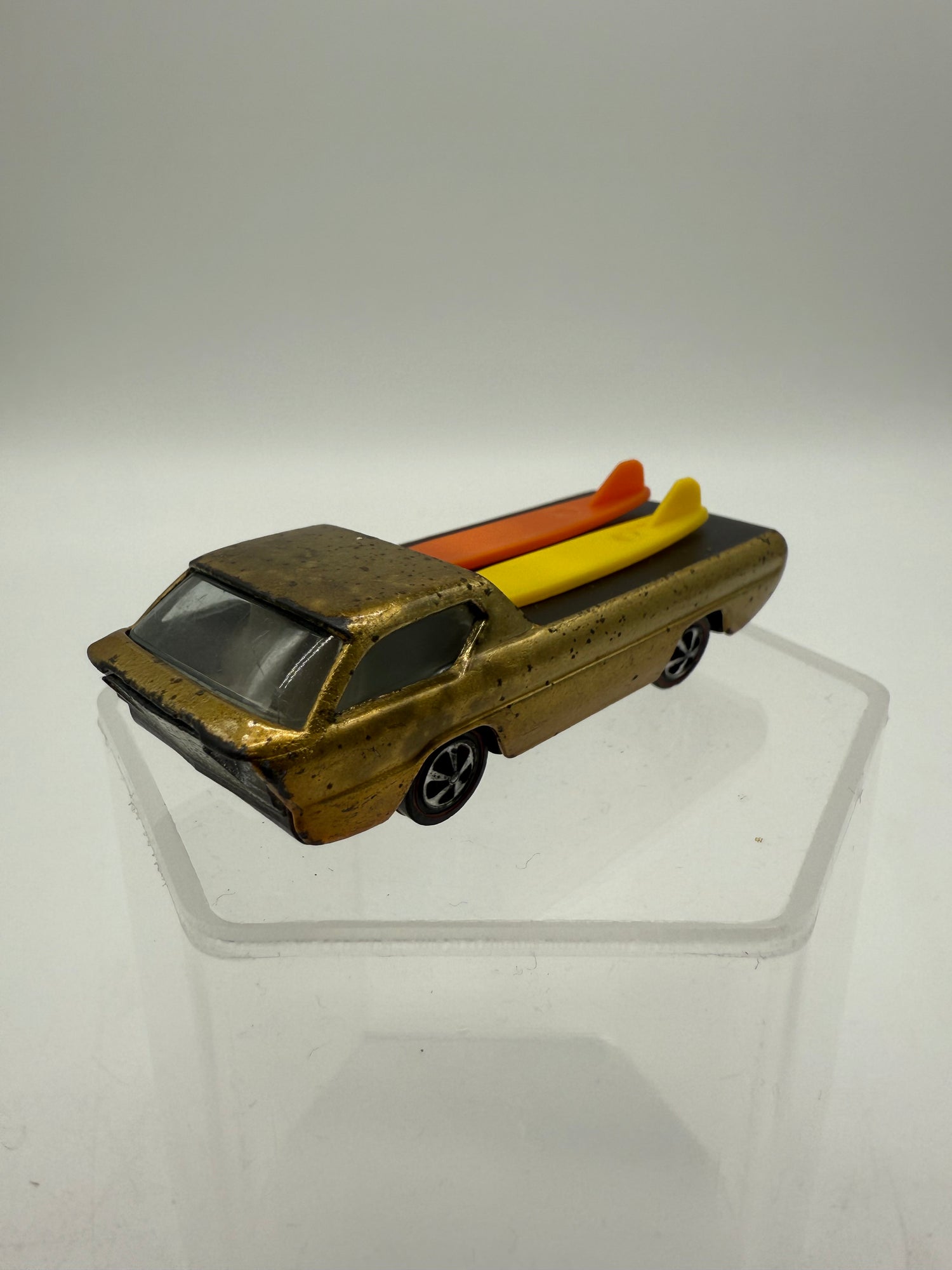 ミニカー Hot wheels Redline Deora Hot Wheels Vintage 1967 Redline Dodge Deora Gold with