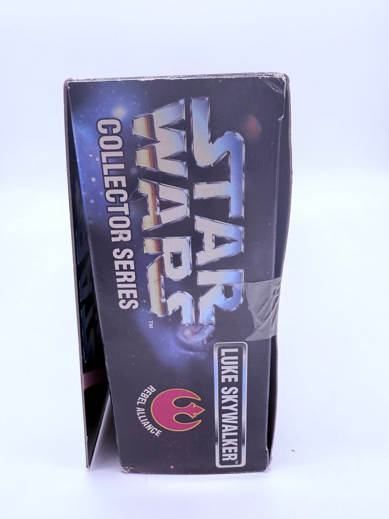 Hasbro 1996 Star Wars Collector Series Luke Skywalker