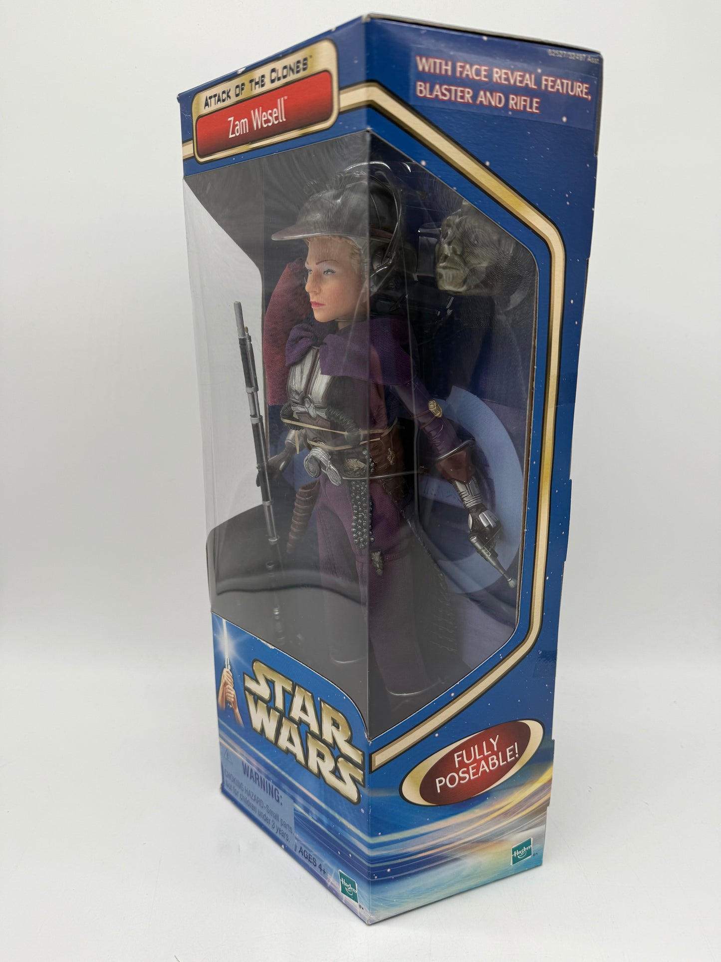 Hasbro 2002 Star Wars Attack of The Clones Zam Wesell
