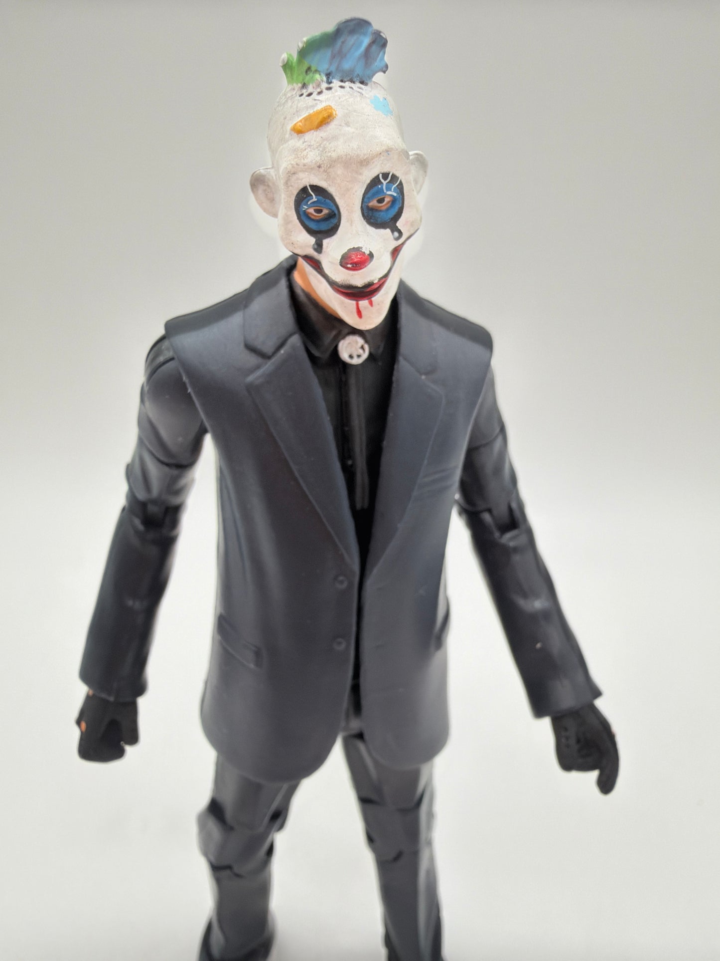 Mattel 2008 Batman The Dark Knight Gotham City Joker Thug 6” inch