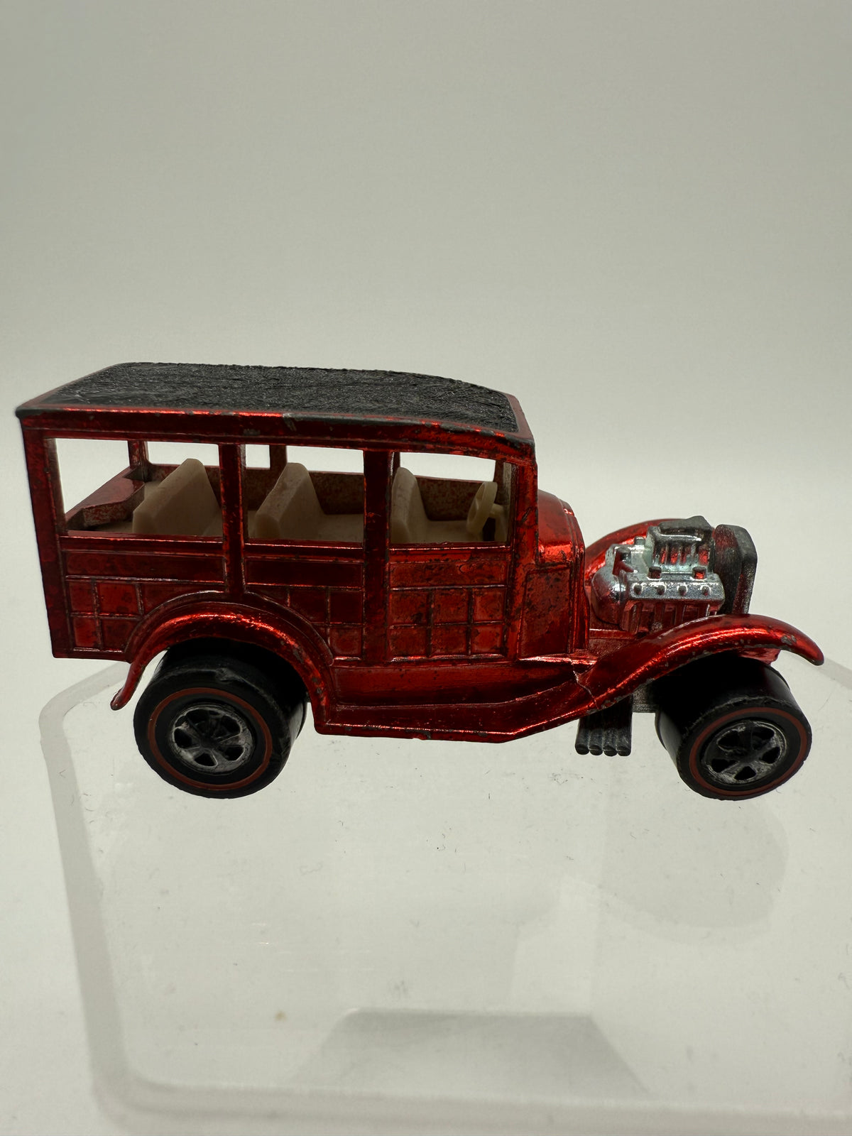 Mattel 1968 Hot Wheels Vintage Redline Classic 31 Ford Woody Red, photo 4 of 8