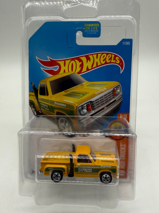 Hot Wheels 1978 Dodge Li'L Red Express Truck 2015 Mattel