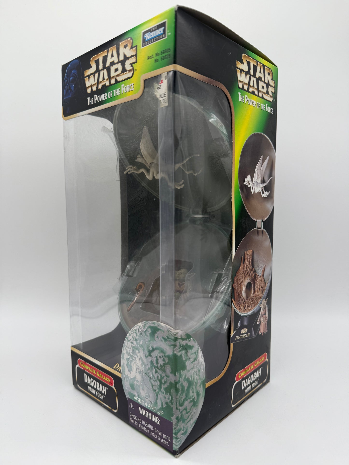 Hasbro 1998 Star Wars The Power of The Force Dagobah With Yoda
