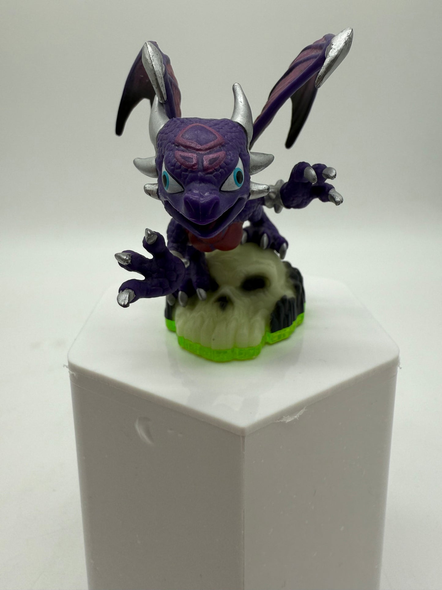 Activision 2011 Skylanders: Spyro's Adventure Cynder