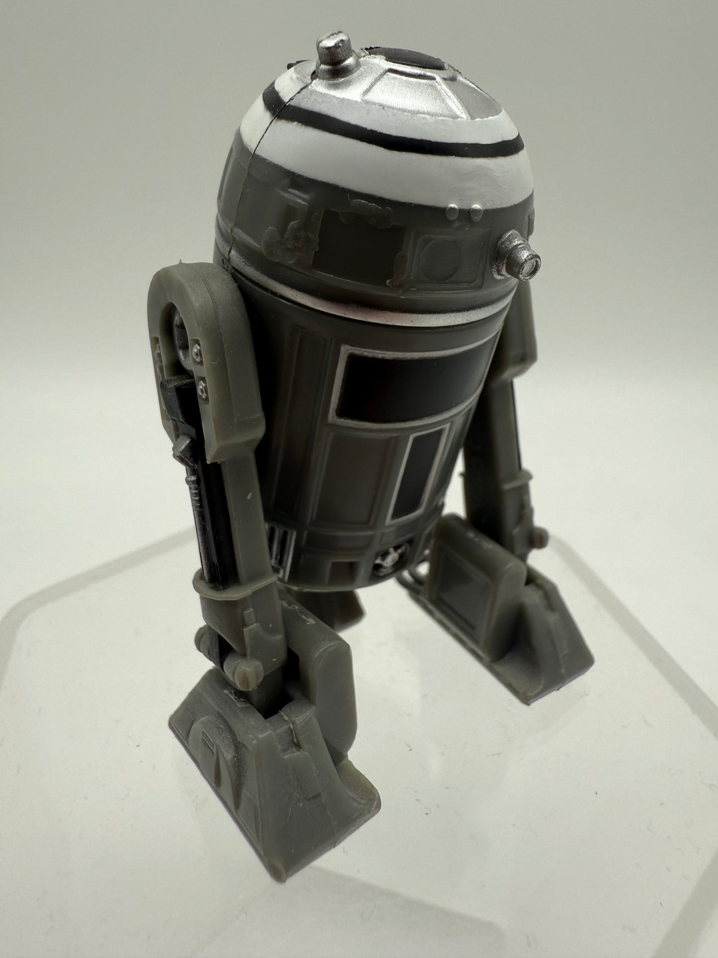 Star Wars Astromech Droid Droid Factory R2-Q2 2005 Hasbro