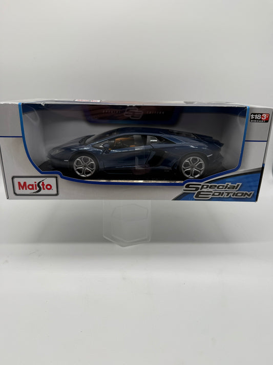 Lamborghini Aventador LP 700-4 2016 Maisto