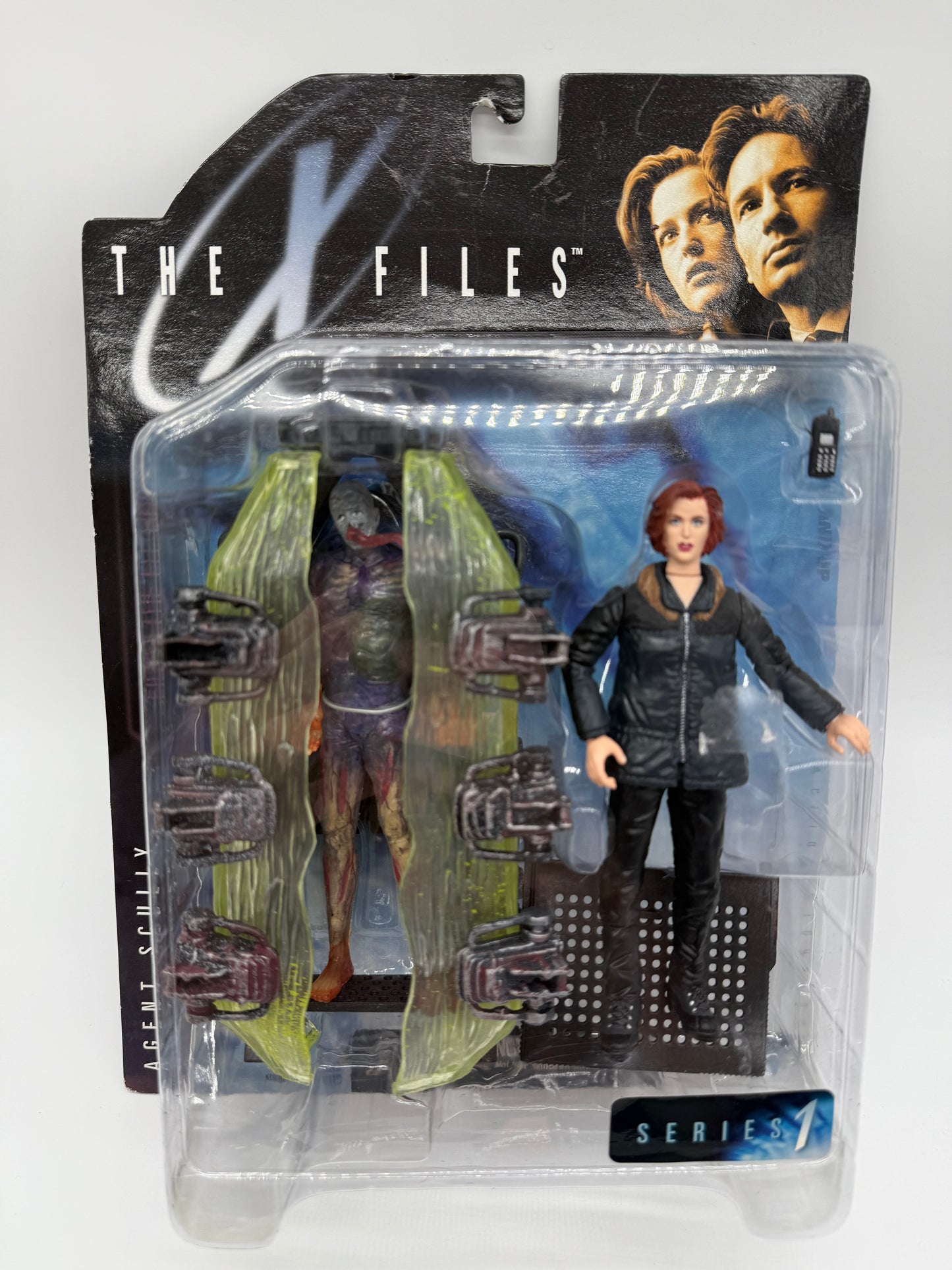 McFarlane 1998 The Flies Fight The Future Agent Scully