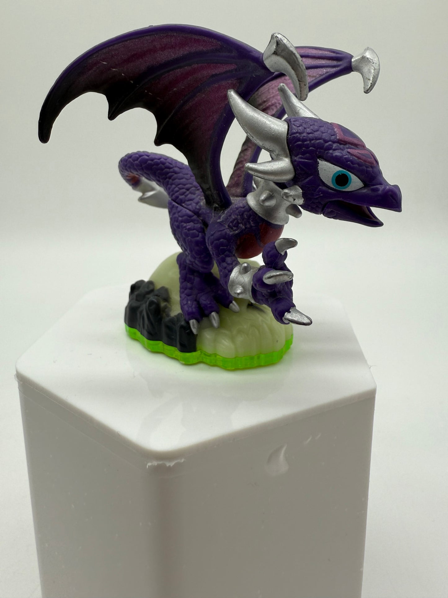 Activision 2011 Skylanders: Spyro's Adventure Cynder