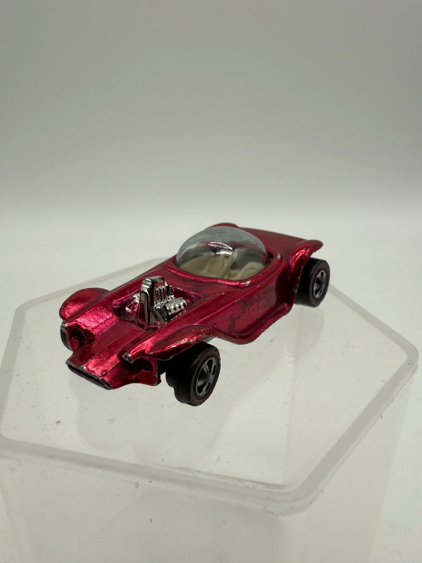 Hot Wheels Vintage Sweet 16 Redline Beatnik Bandit (Rose Pink) 1968 Mattel