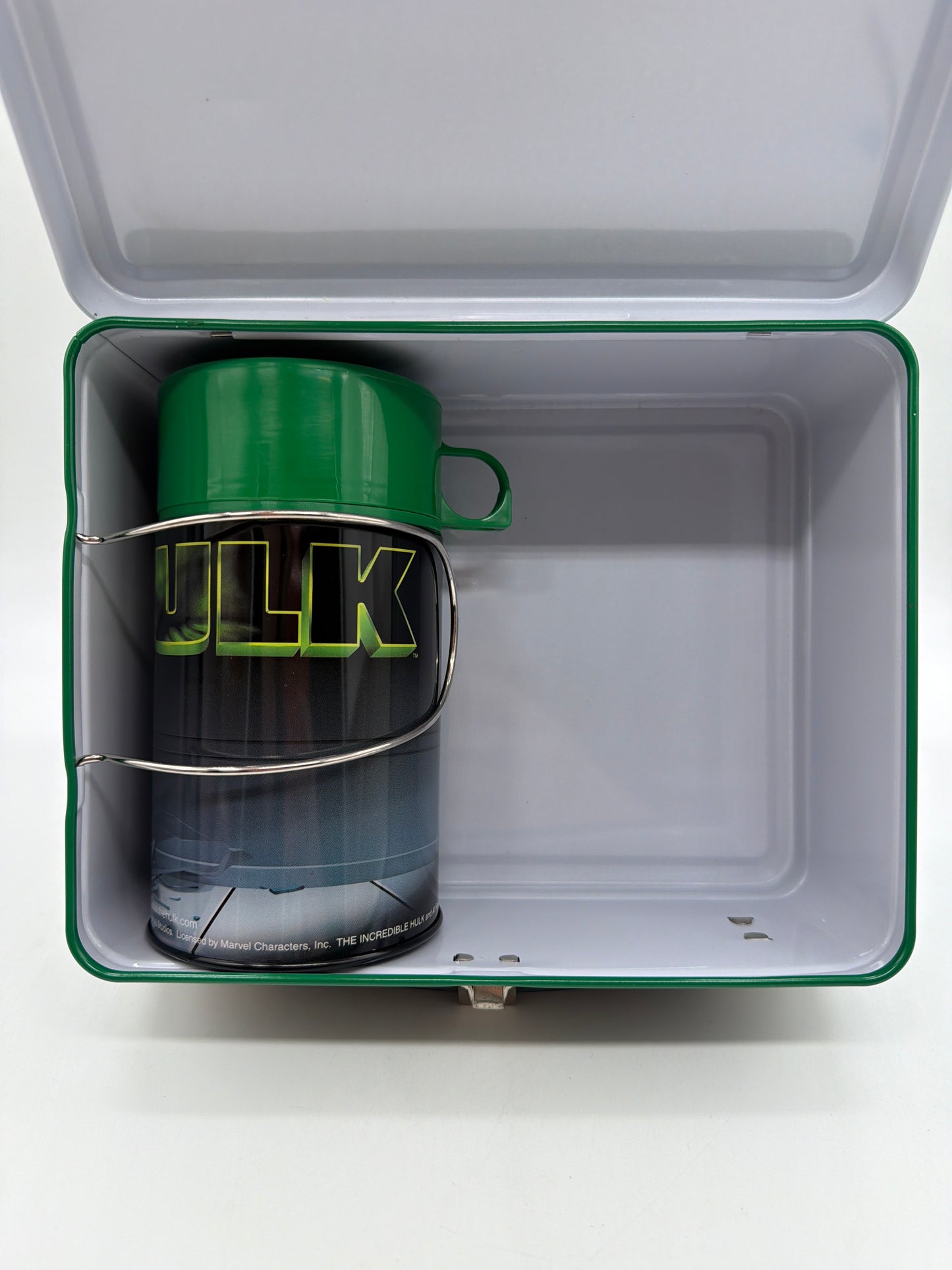 NECA 2003 Marvel Hulk Tin Lunch Box with Thermos