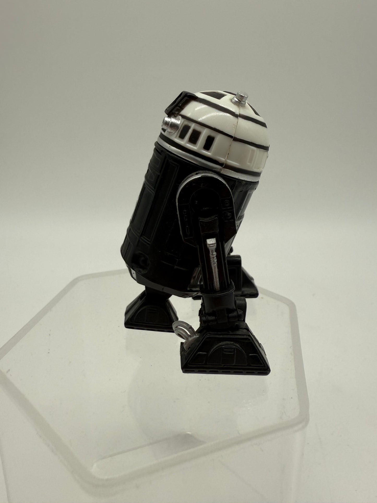 Star Wars Astromech Droid R2-X2 2005 Hasbro