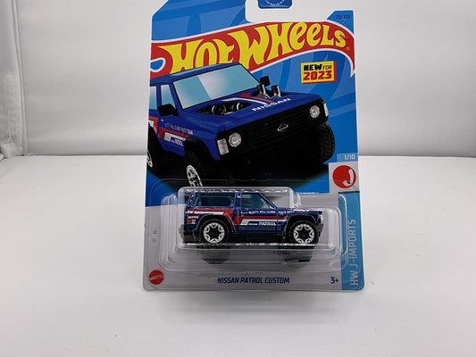 Hot Wheels Nissan Patrol Custom 2021 Mattel (Blue)