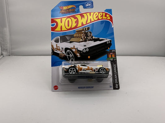 Hot Wheels Rodger Dodger 2021 Mattel