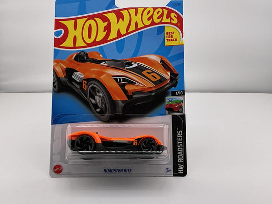 Hot Wheels Roadster Bite 2021 Mattel