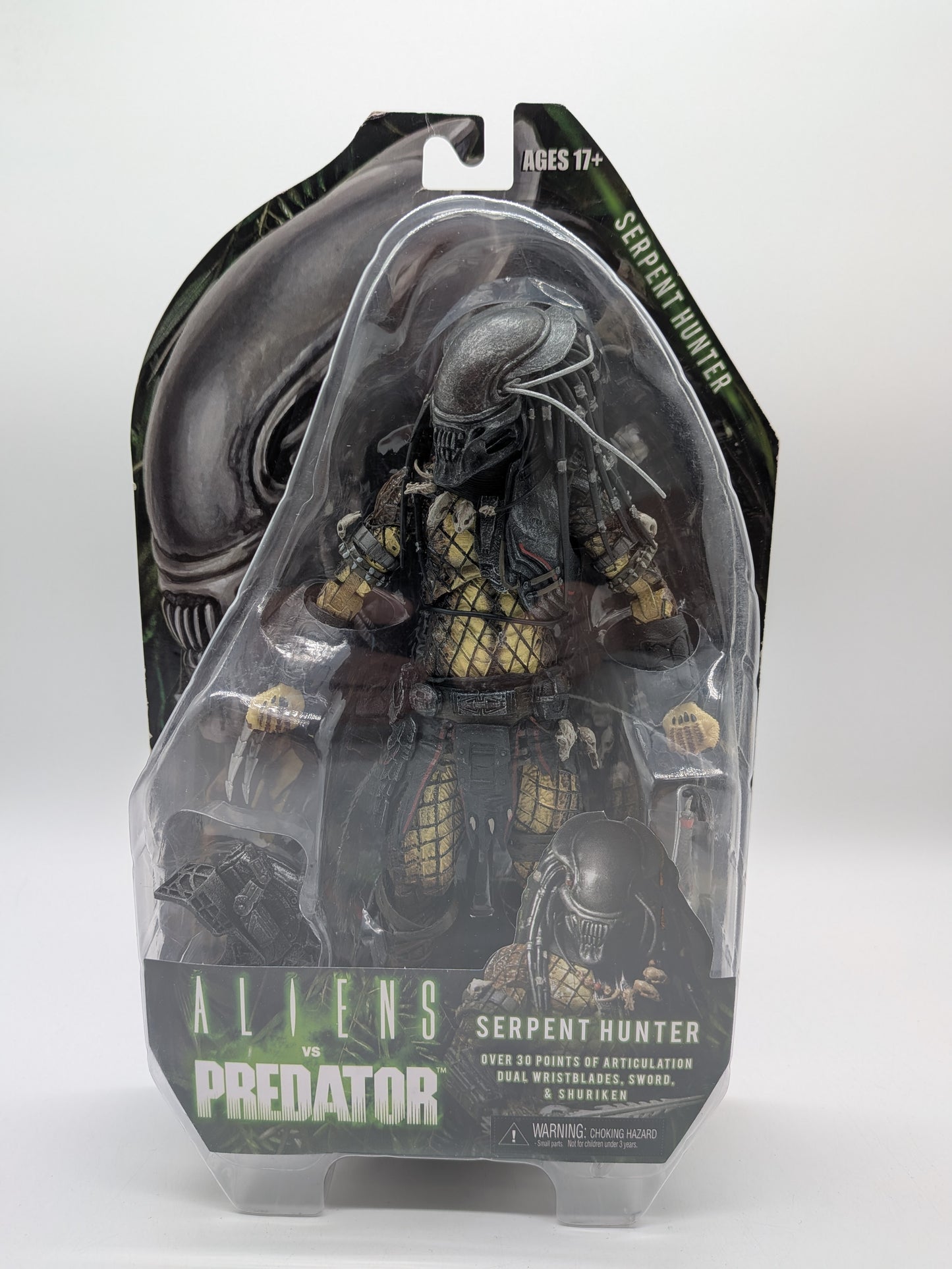 NECA 2017 Aliens vs Predator Serpent Hunter Action Figure