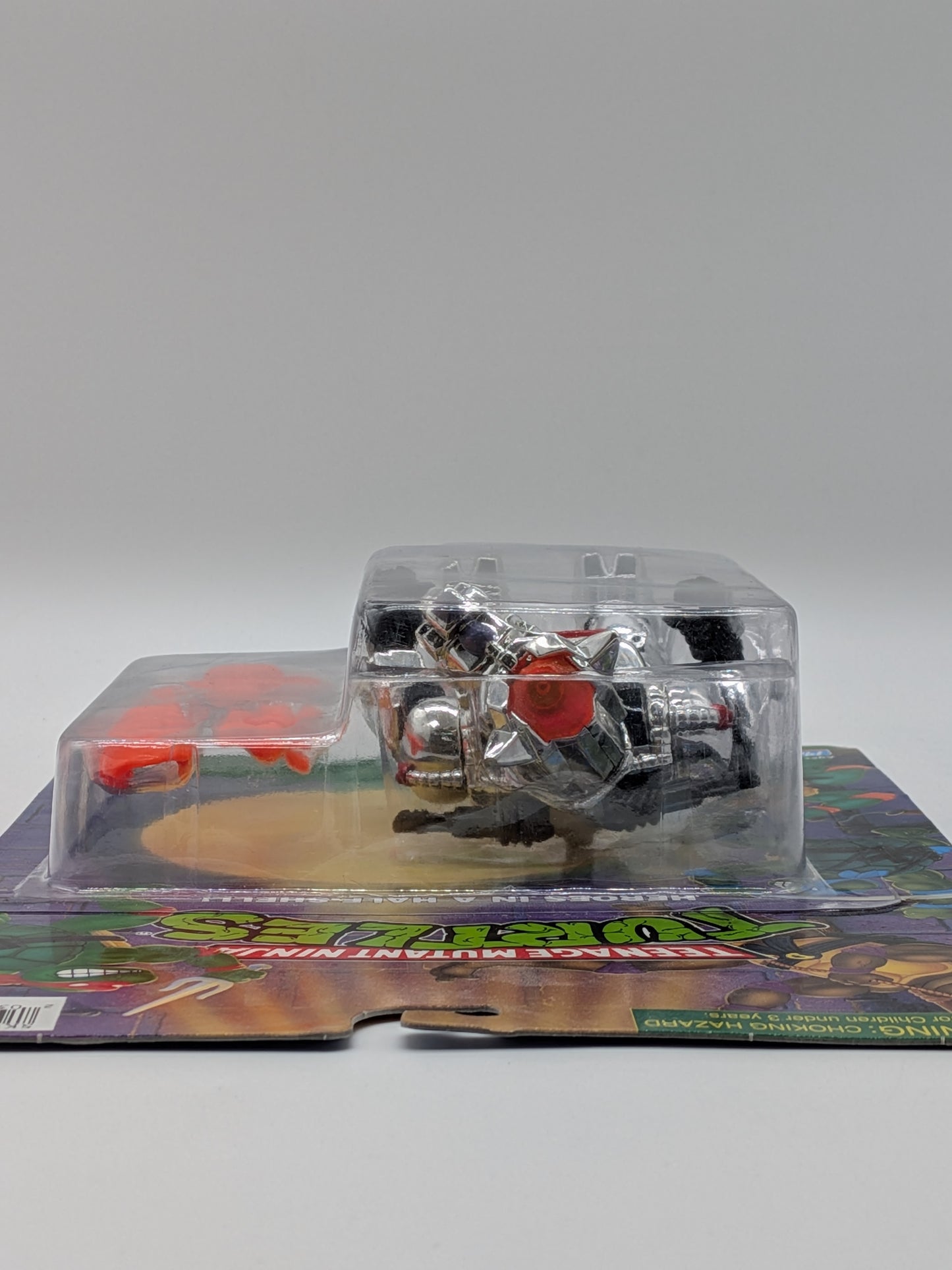 Playmates 1998 Teenage Mutant Ninja Turtles Robotic Rocksteady Action Figure