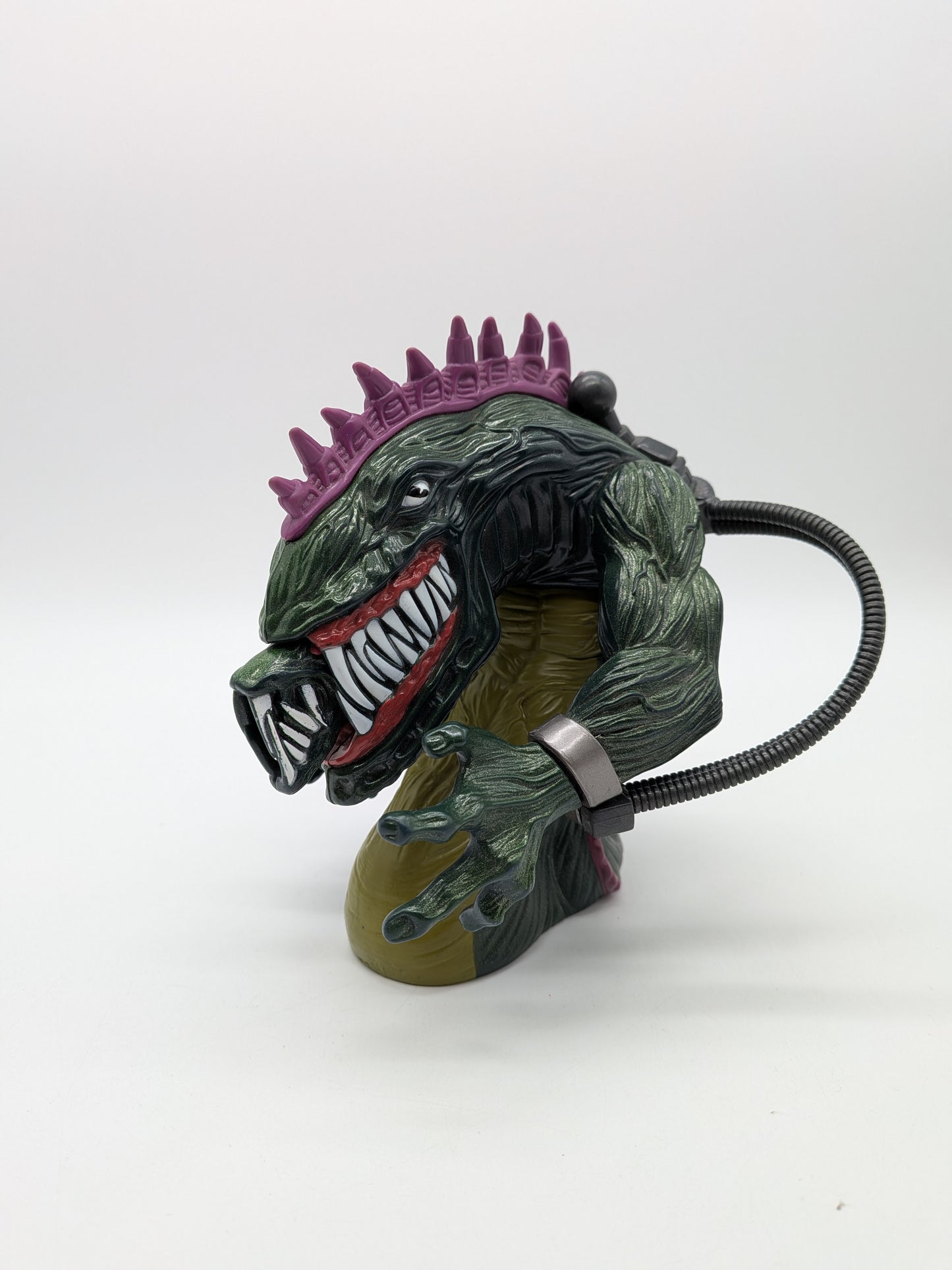 Mattel 1995 Street Sharks Evil Repteel Action Figure