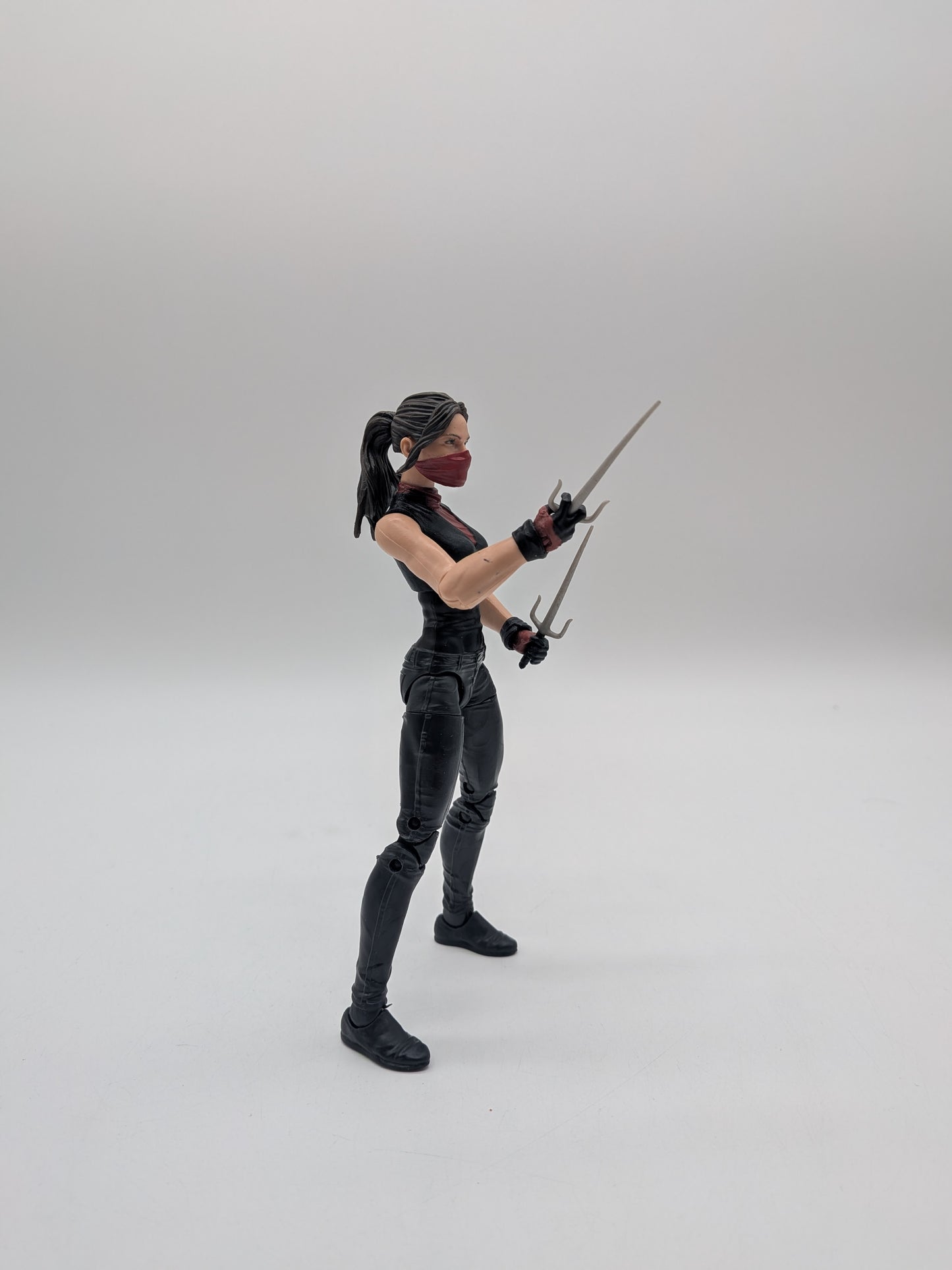 Hasbro 2017 Marvel Legends Daredevil Elektra Action Figure