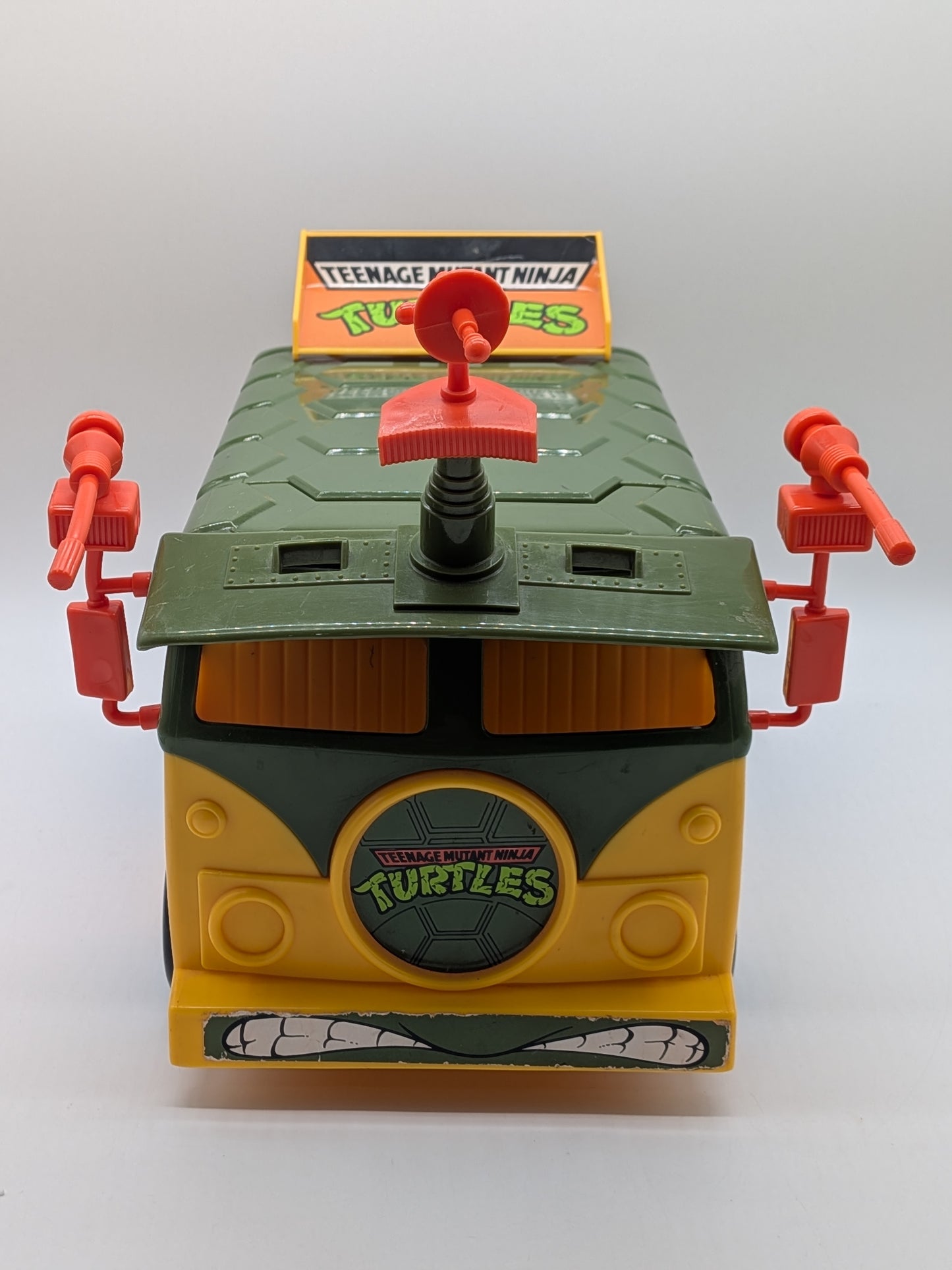 Playmates 1989 Teenage Mutant Ninja Turtles Party Wagon Vehicle