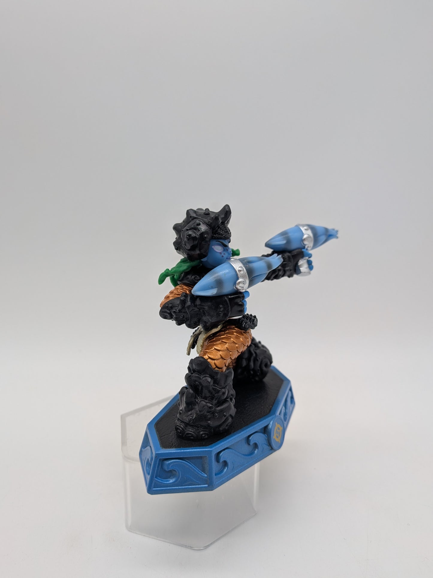 Activision 2016 Skylanders Imaginators Master Tidepool Figure