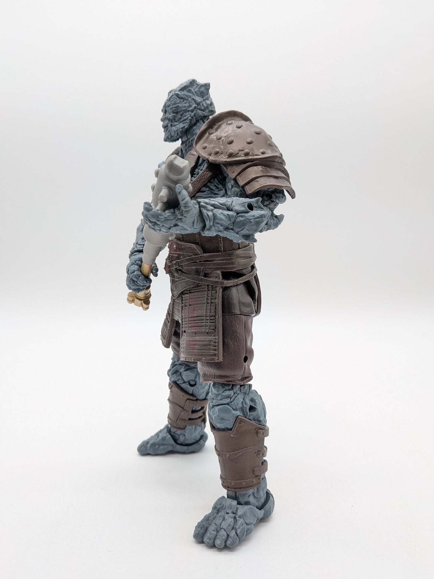 Hasbro 2019 Marvel Legends 80th Anniversary Thor: Ragnarok Korg Action Figure