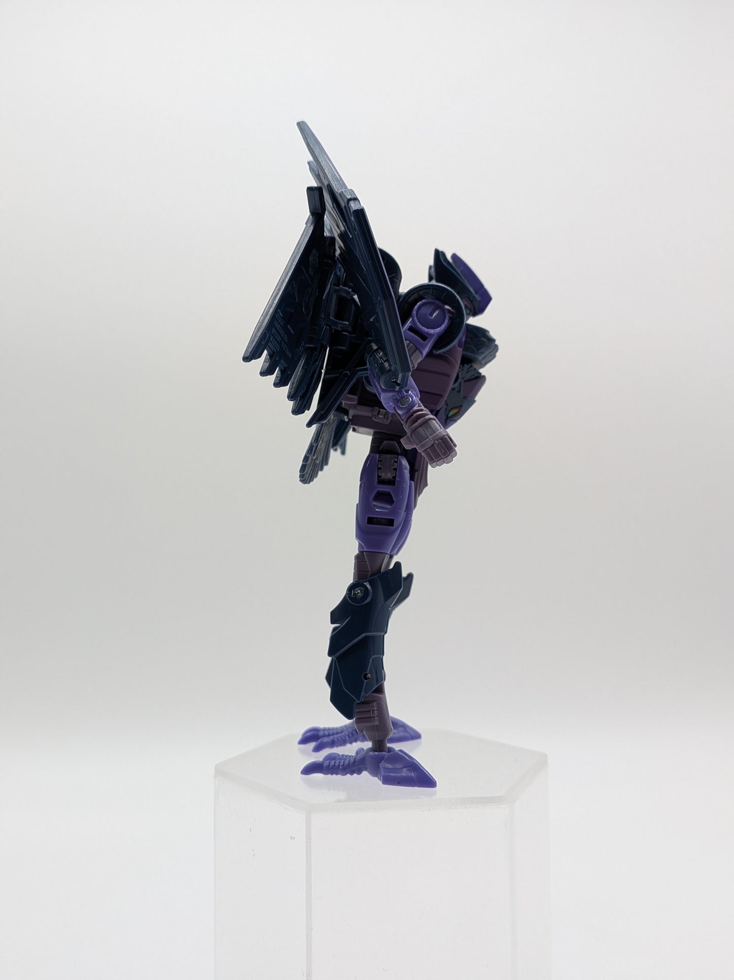 Hasbro 2024 Transformers Legacy United Star Raider Filch Figure