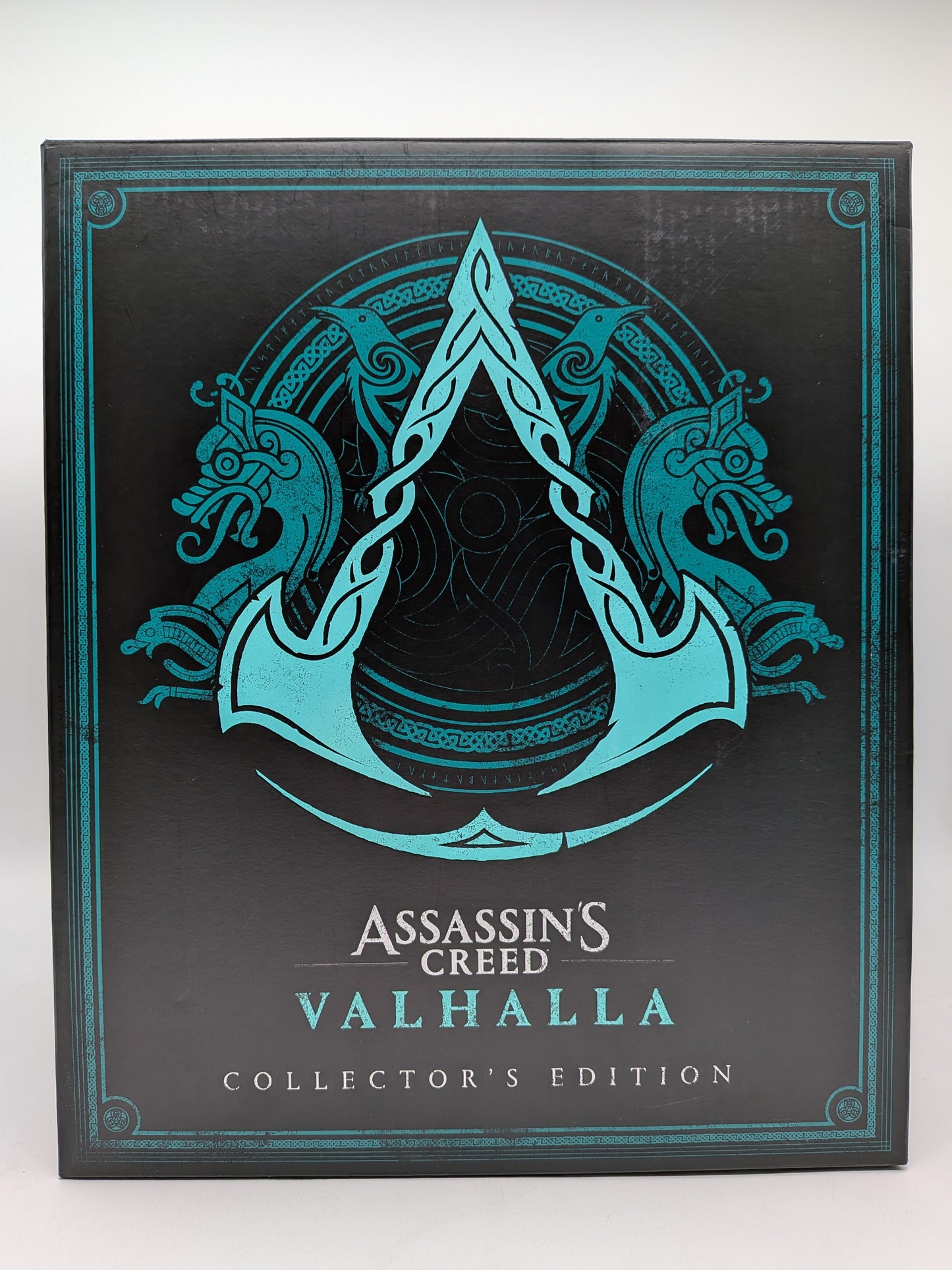 Ubisoft Entertainment 2020 Assassin's Creed Valhalla Collector's Edition Figure