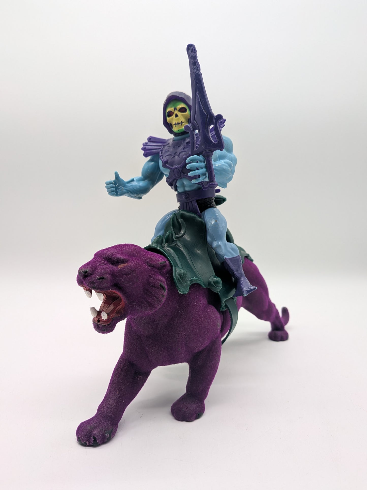 Mattel 1982 Masters of the Universe Skeletor & 1983 Panthor Action Figure