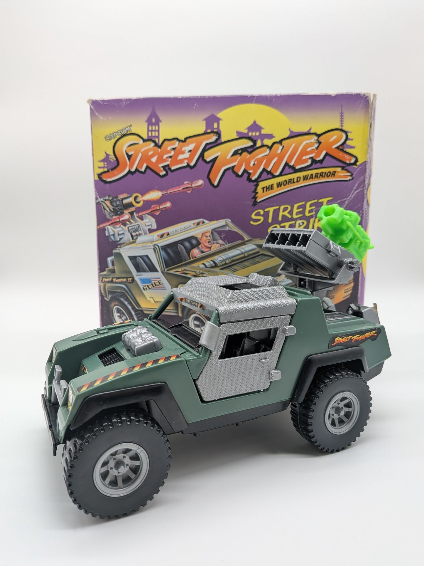 Hasbro 1993 Street Fighter The World Warrior Street Striker Vehicle