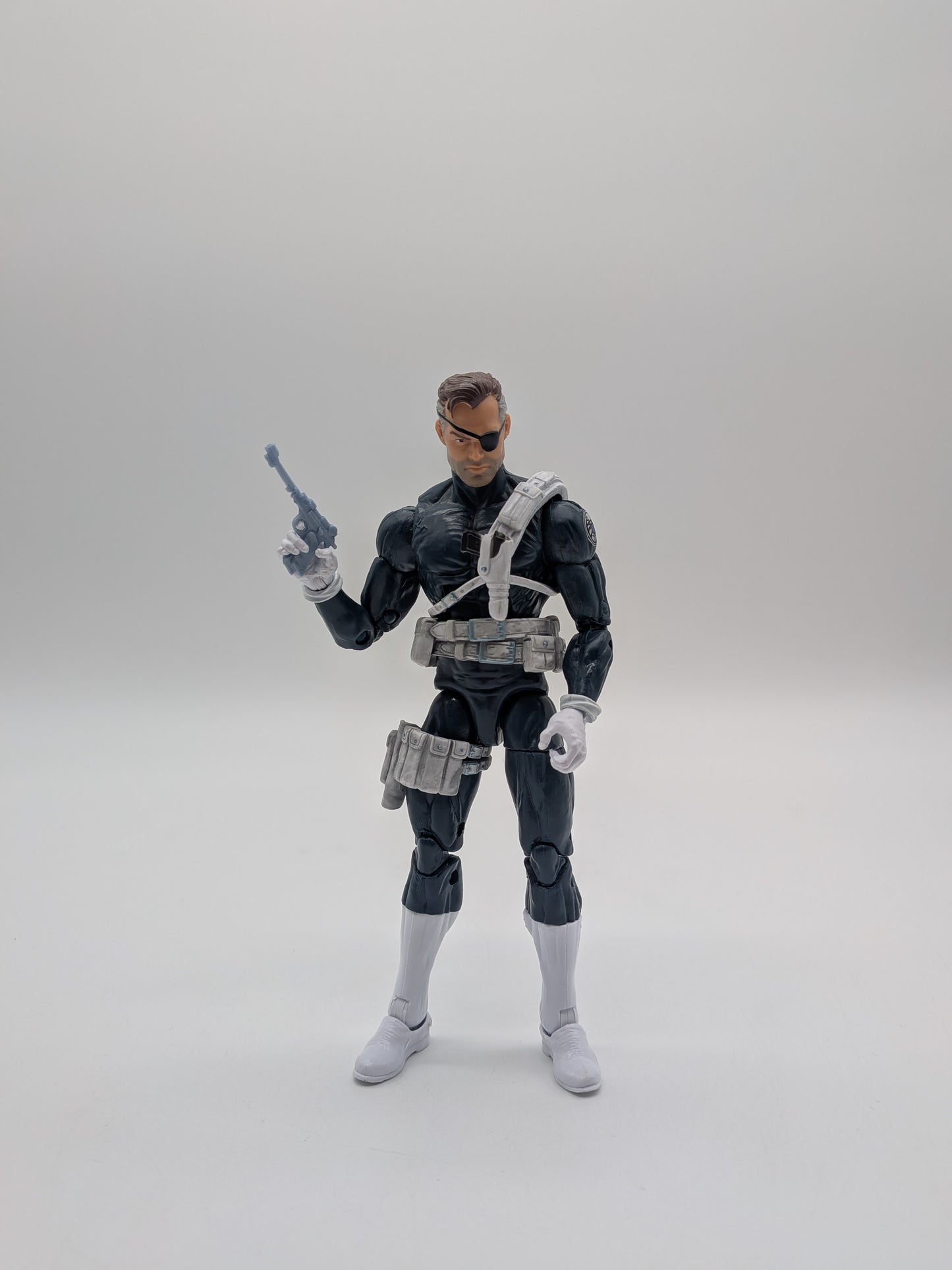 Hasbro 2016 Marvel Legends Nick Fury Action Figure