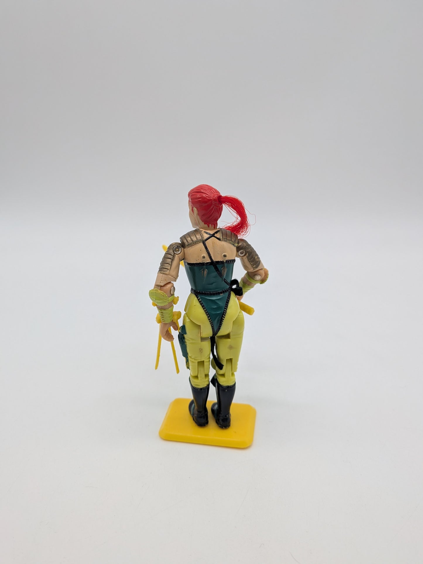 Hasbro 1992 G.I. Joe Ninja Force Scarlett Action Figure