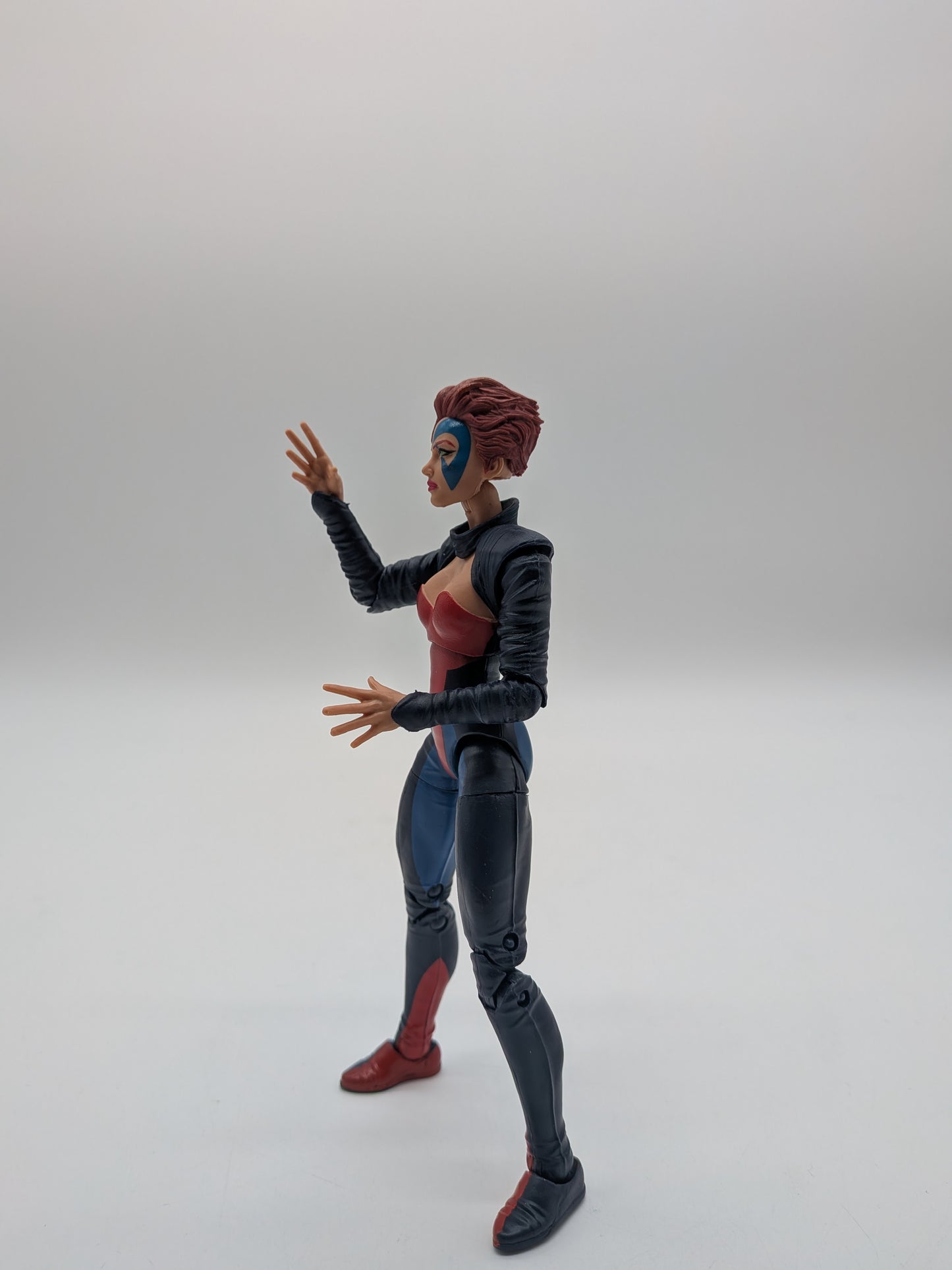 Hasbro 2020 Marvel Legends Age of Apocalypse Jean Grey Action Figure