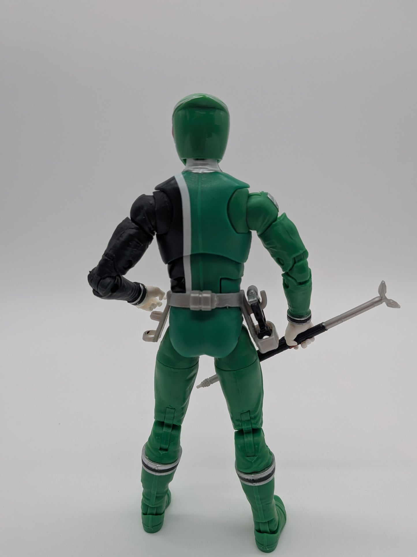 Hasbro 2018 Power Rangers Lightning Collection S.P.D. Green Ranger Action Figure