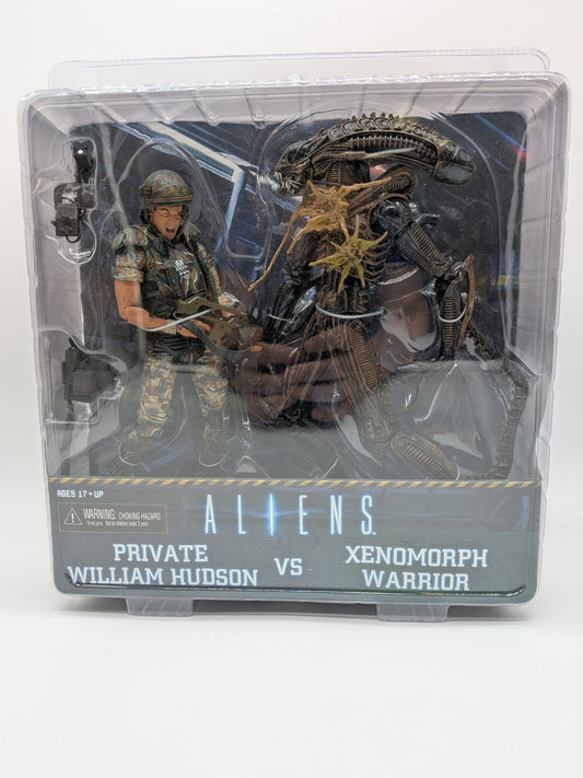 NECA 2013 Aliens Private Willam Hudson vs. Xenomorph Warrior Action Figure