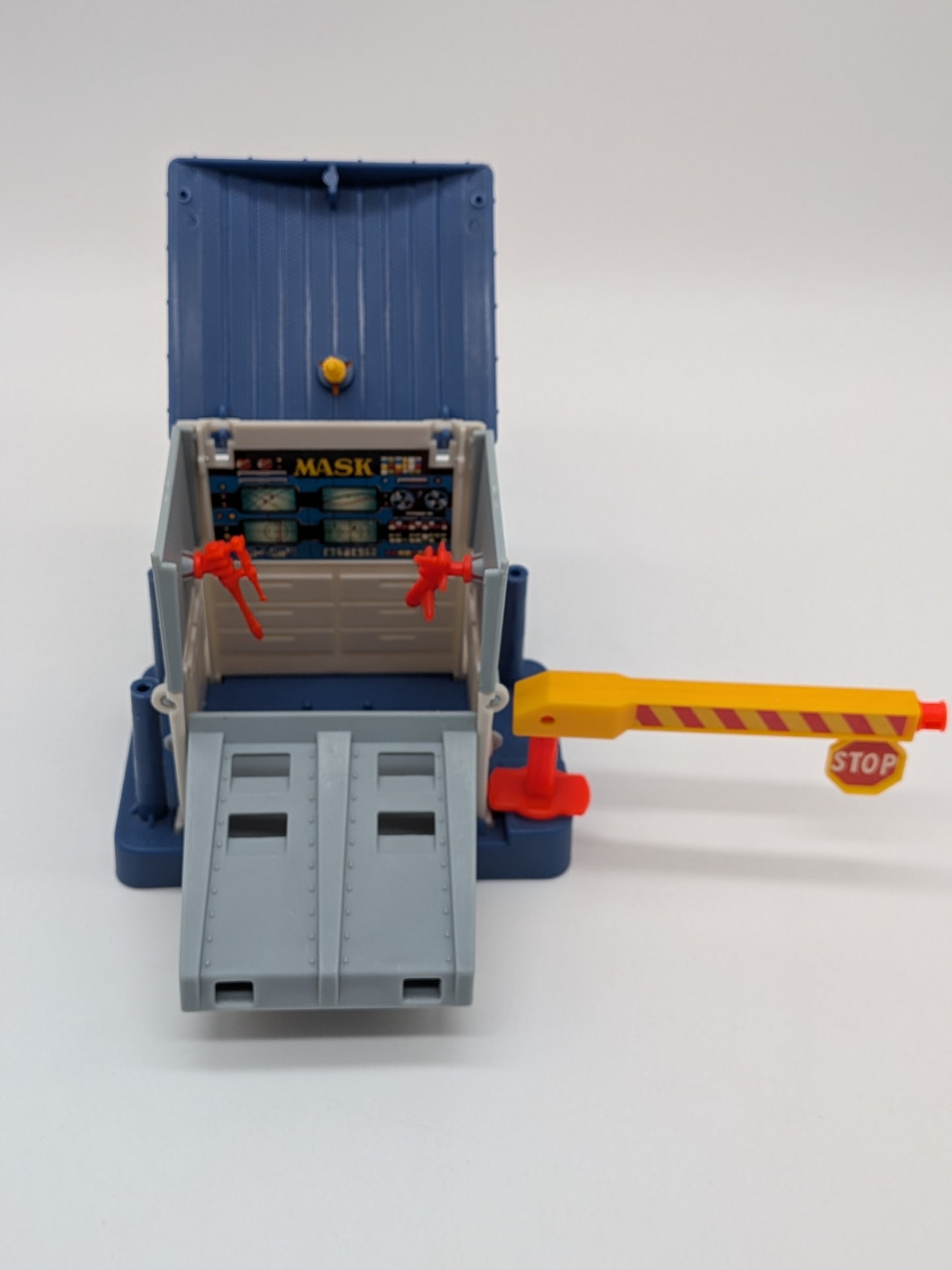 Kenner 1986 M.A.S.K The Collector and Toll Booth Action Figure
