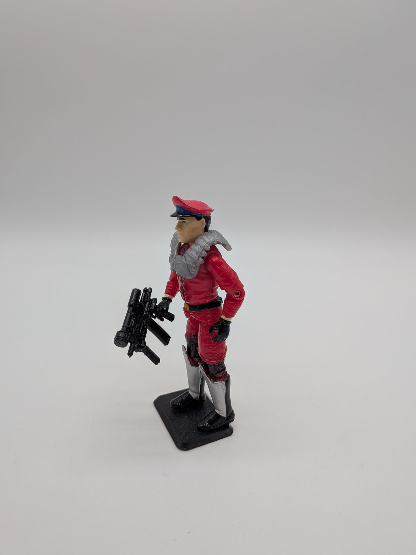 Hasbro 1993 Street Fighter II M. Bison Action Figure