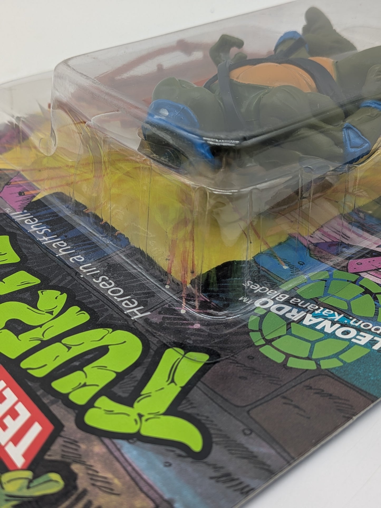 Playmates 1988 Teenage Mutant Ninja Turtles Leonardo Action Figure
