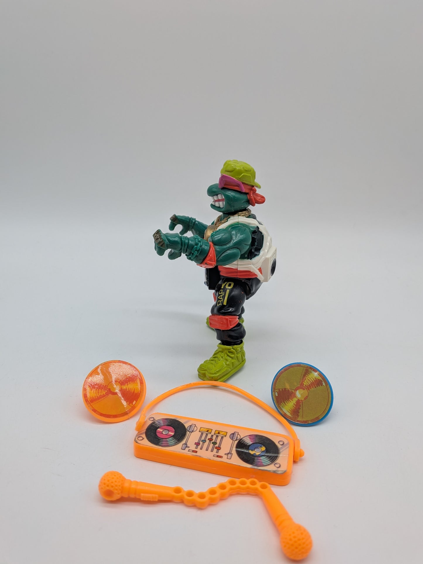 Playmates 1991 Teenage Mutant Ninja Turtles Rappin' Mike Action Figure